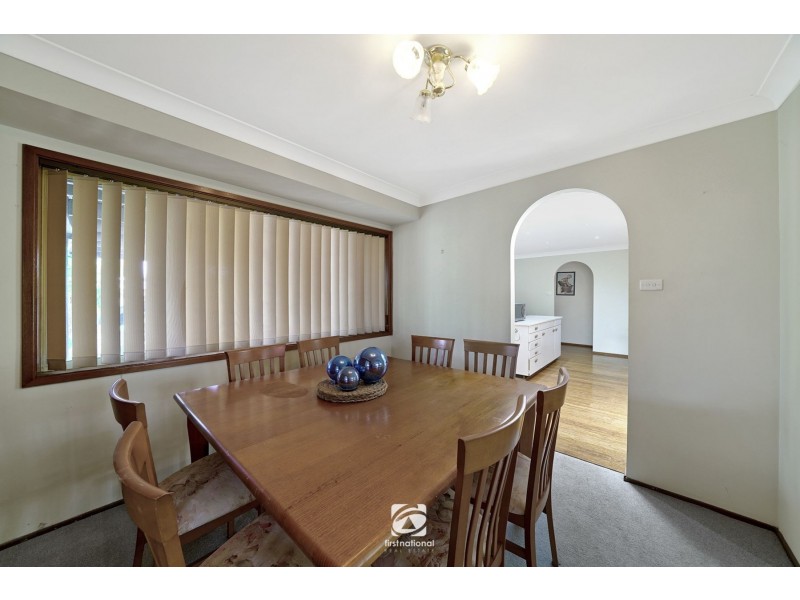 12 Donalbain Circuit, Rosemeadow NSW 2560