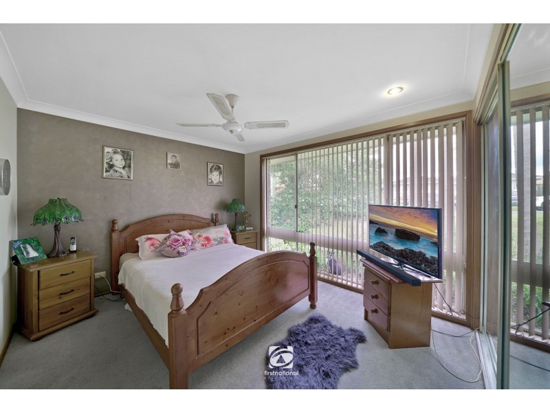 12 Donalbain Circuit, Rosemeadow NSW 2560