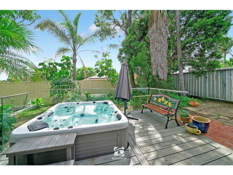 12 Donalbain Circuit, Rosemeadow NSW 2560