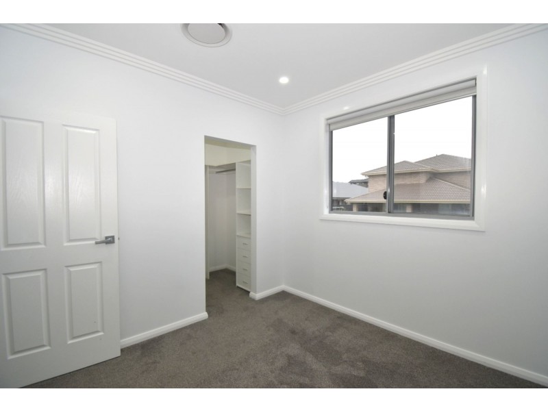 5B Farm Cove Street, Gregory Hills NSW 2557