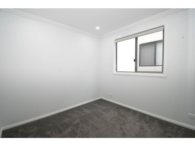 5B Farm Cove Street, Gregory Hills NSW 2557