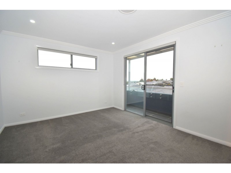 5B Farm Cove Street, Gregory Hills NSW 2557