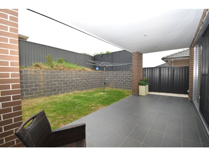 5B Farm Cove Street, Gregory Hills NSW 2557