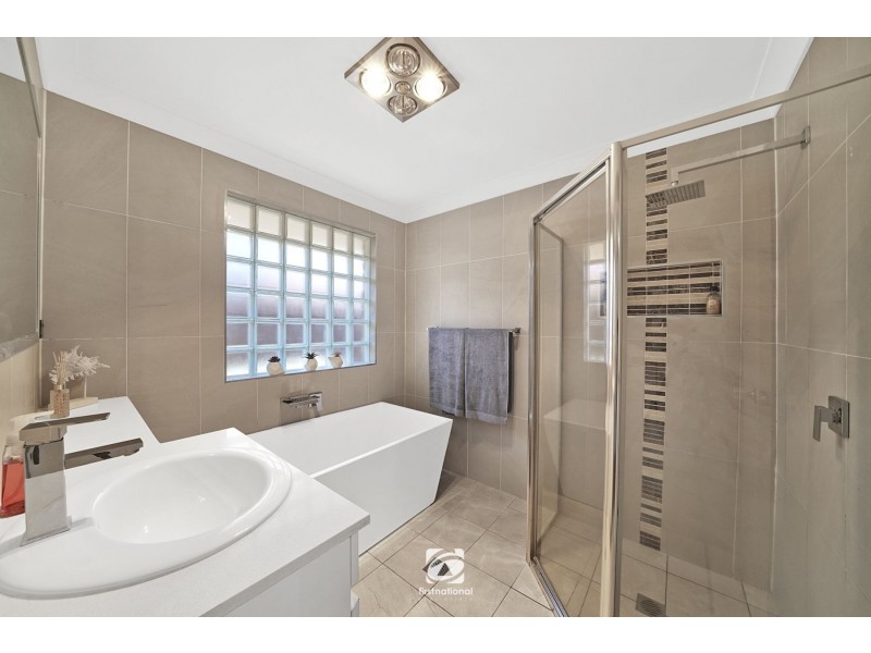 6 William Howe Place, Narellan Vale NSW 2567