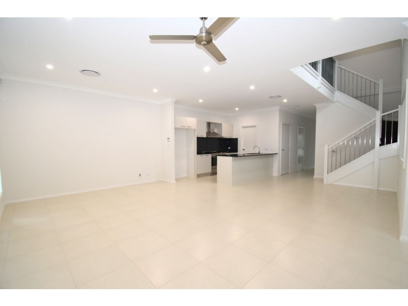 9 Potts Street, Oran Park NSW 2570