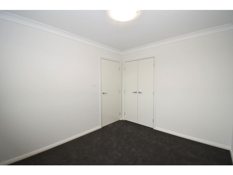 9 Potts Street, Oran Park NSW 2570