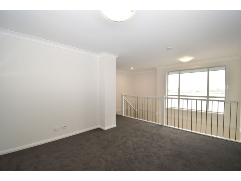 9 Potts Street, Oran Park NSW 2570