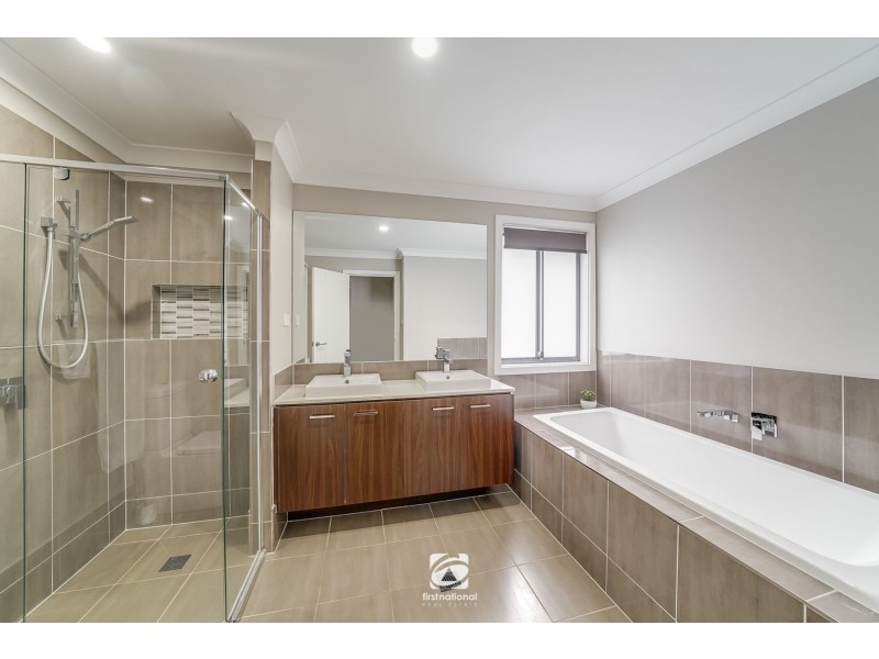 19 Chamberlain Way (Harrington Grove Estate), Harrington Park NSW 2567