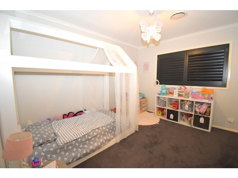 7 Finch Place, Gregory Hills NSW 2557