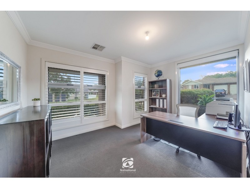 1 Logonia Crescent, Mount Annan NSW 2567
