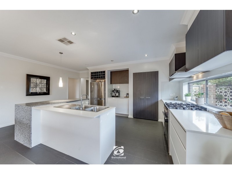 1 Logonia Crescent, Mount Annan NSW 2567
