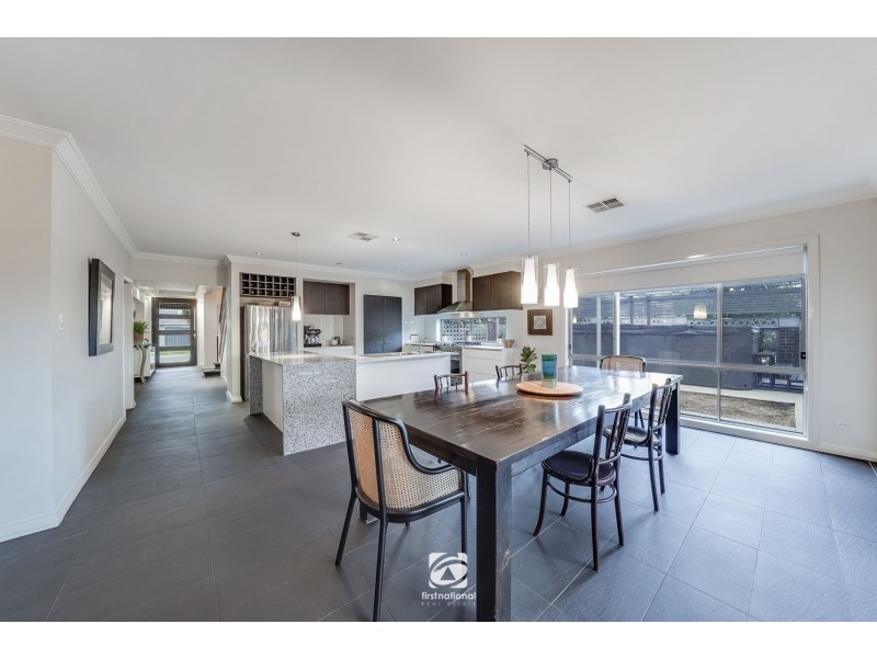 1 Logonia Crescent, Mount Annan NSW 2567