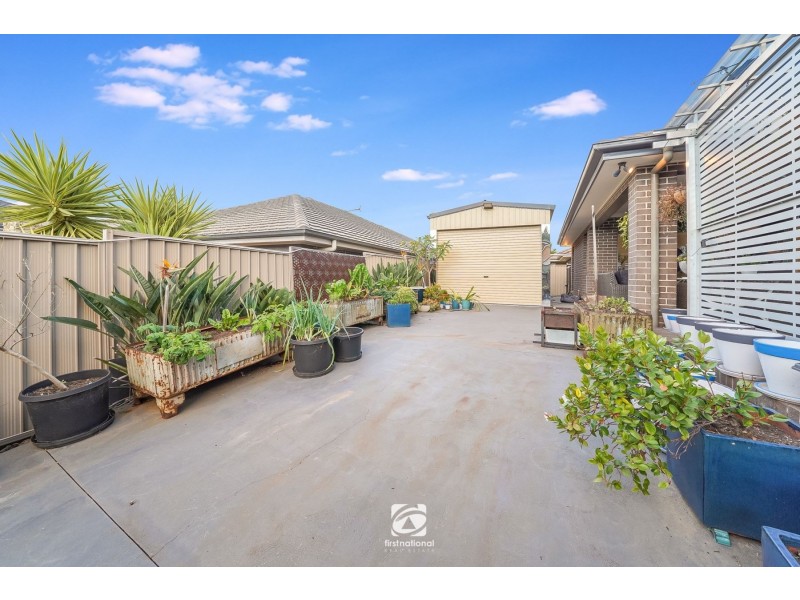 1 Logonia Crescent, Mount Annan NSW 2567
