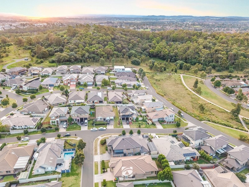1 Logonia Crescent, Mount Annan NSW 2567
