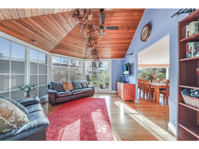 6 Stonequarry Place, Picton NSW 2571