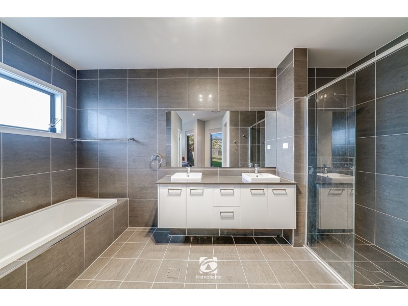 33 Flintlock Drive (Harrington Grove Estate), Harrington Park NSW 2567