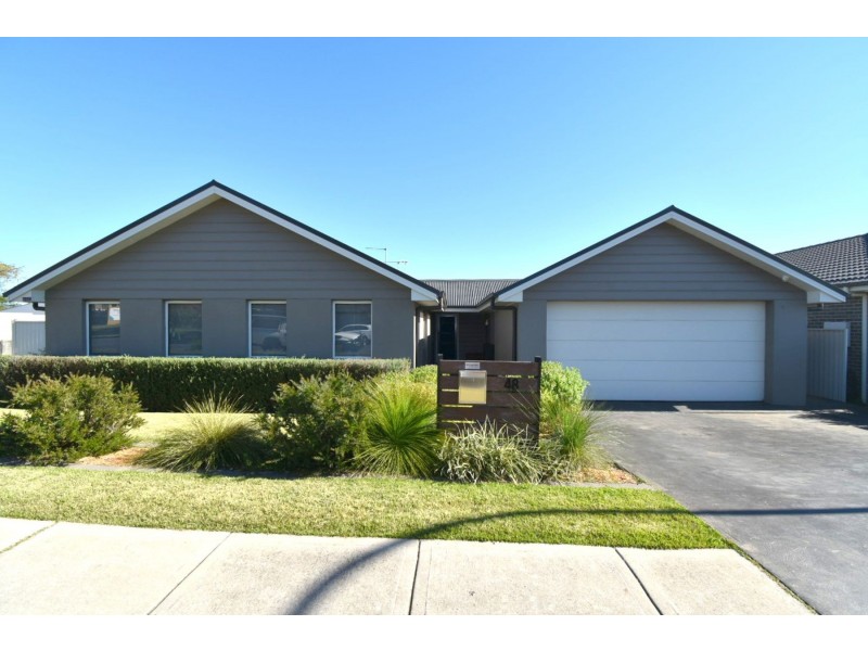 48 Crookston Drive, Camden South NSW 2570