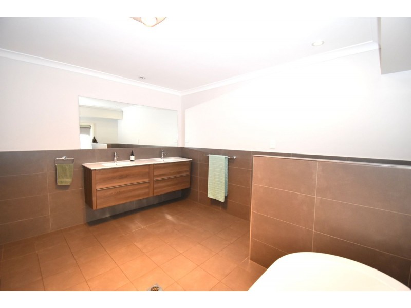 48 Crookston Drive, Camden South NSW 2570