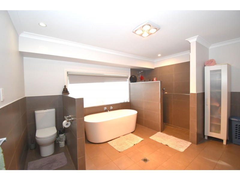 48 Crookston Drive, Camden South NSW 2570