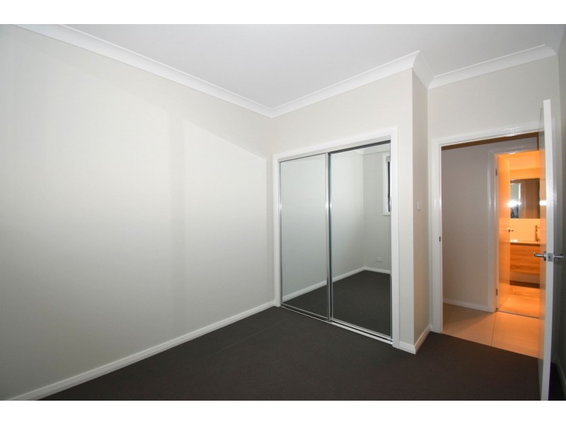 71B Jennings Crescent, Spring Farm NSW 2570