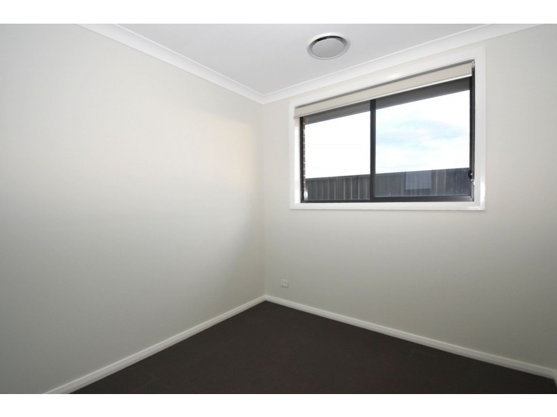 71B Jennings Crescent, Spring Farm NSW 2570