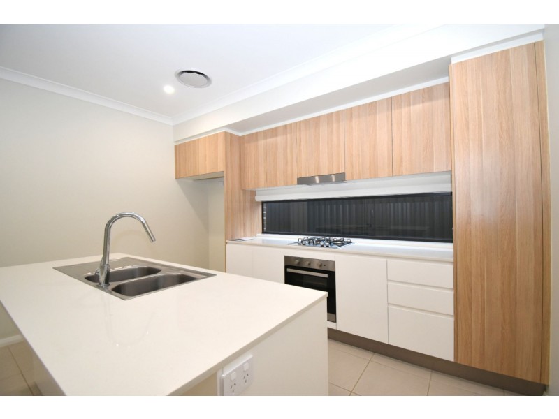 71B Jennings Crescent, Spring Farm NSW 2570