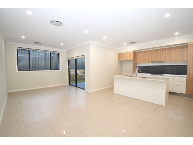 71B Jennings Crescent, Spring Farm NSW 2570