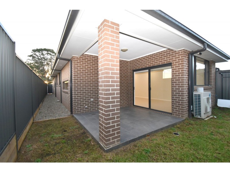 71B Jennings Crescent, Spring Farm NSW 2570