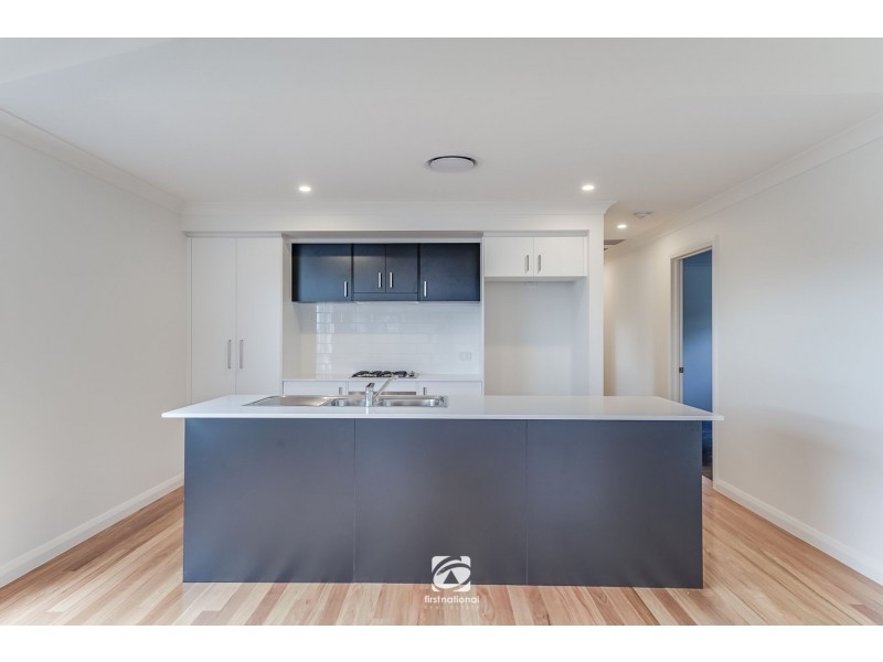 3B Coach Crescent, Currans Hill NSW 2567