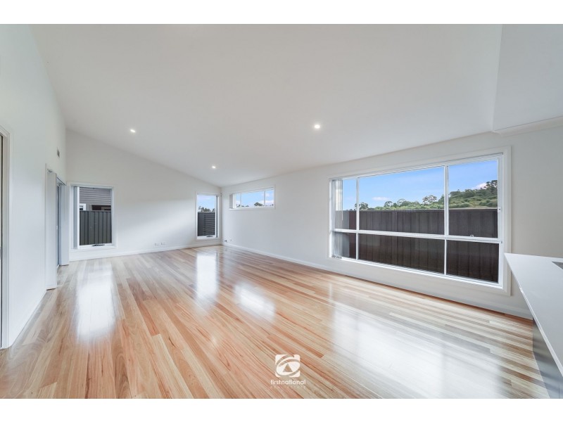 3B Coach Crescent, Currans Hill NSW 2567