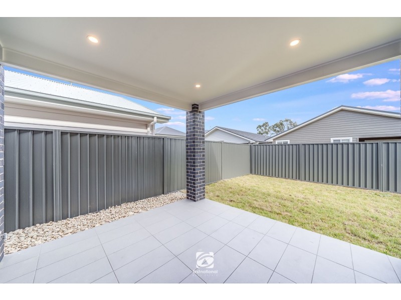 3B Coach Crescent, Currans Hill NSW 2567