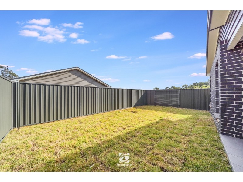 3B Coach Crescent, Currans Hill NSW 2567