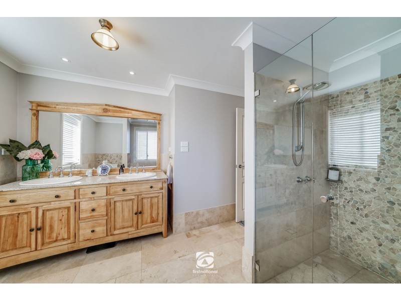 8a Crain Court, Harrington Park NSW 2567