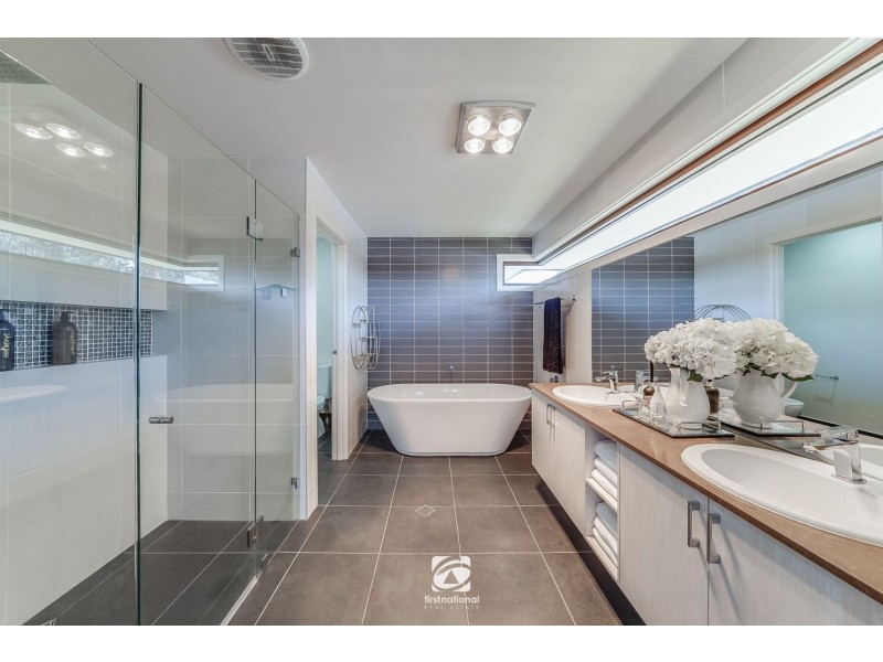 15 Starlight Retreat, Harrington Park NSW 2567