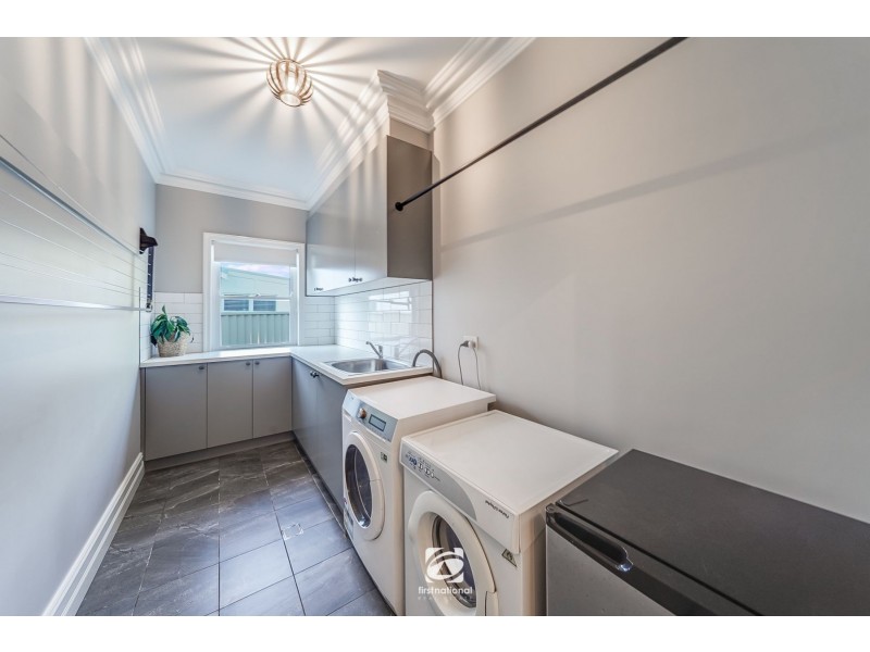 34 harrington street, Elderslie NSW 2570