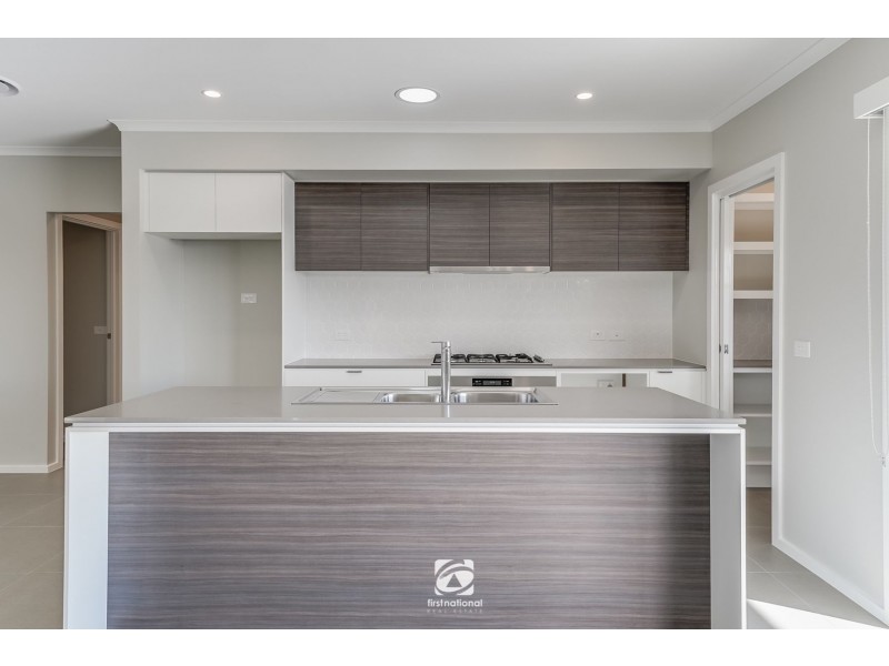 34 Waterglass Street, Spring Farm NSW 2570