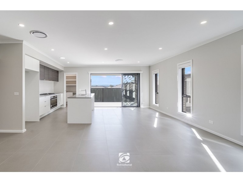 34 Waterglass Street, Spring Farm NSW 2570