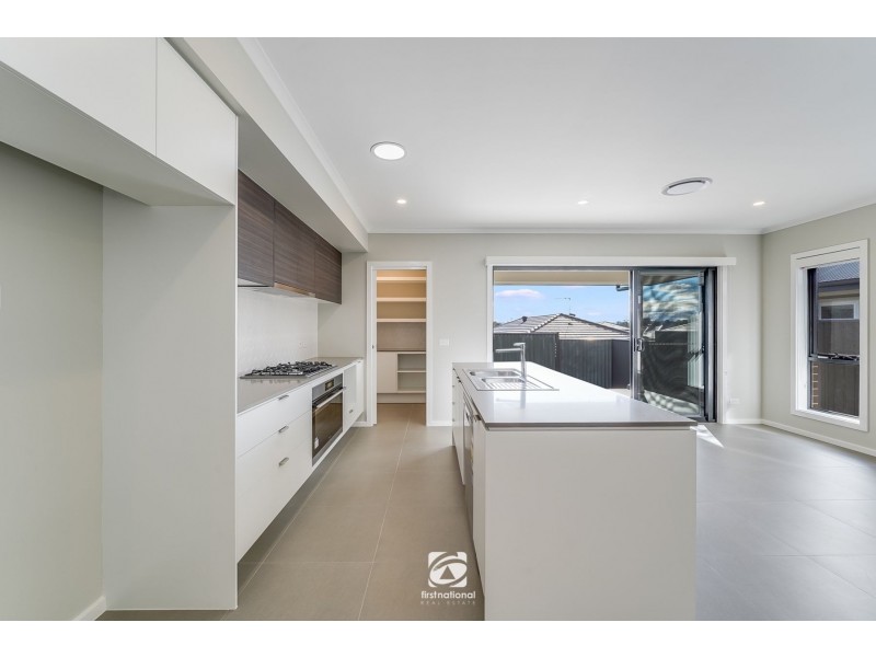 34 Waterglass Street, Spring Farm NSW 2570