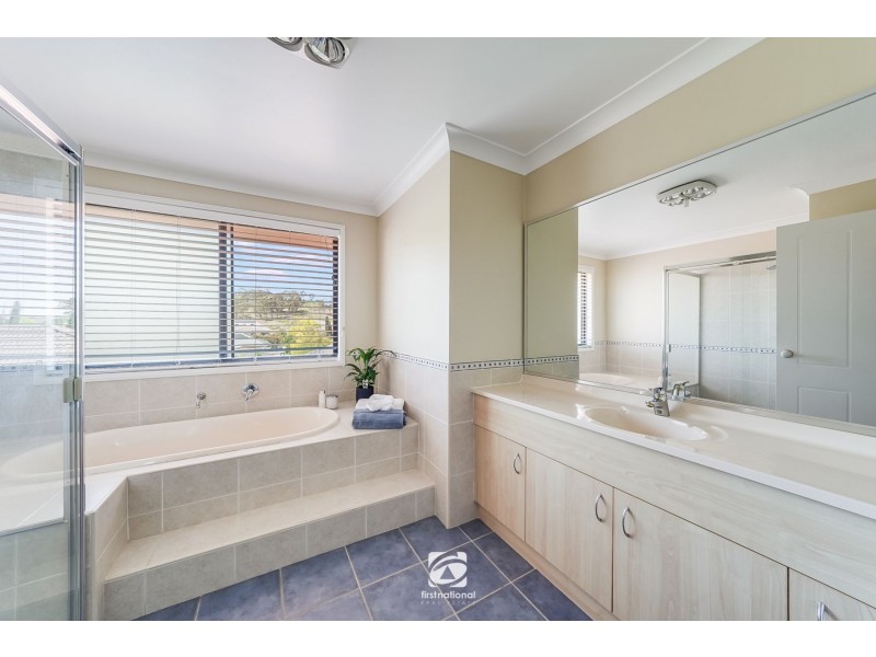 8 Crain Court, Harrington Park NSW 2567