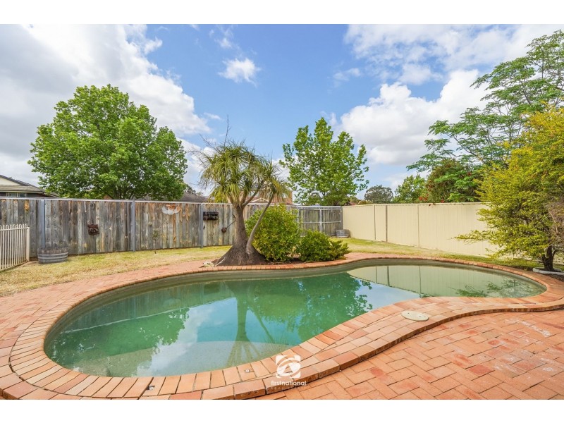 1 Elm Place, Narellan Vale NSW 2567
