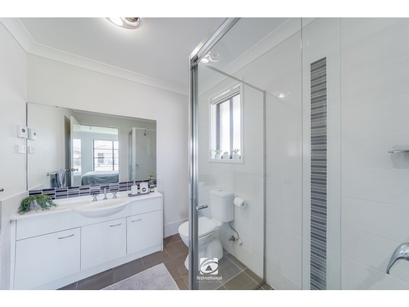 13 Silky Road, Spring Farm NSW 2570