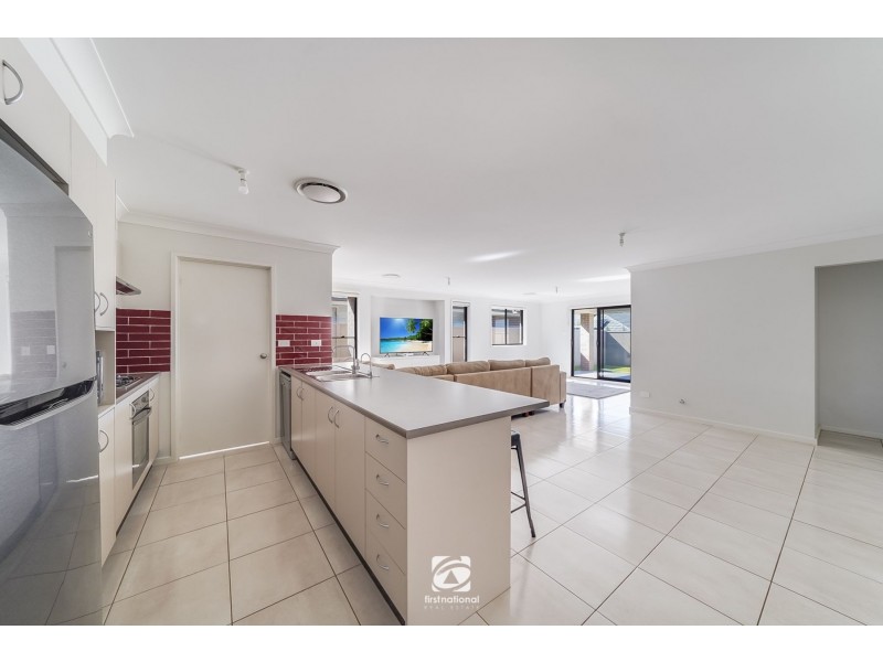 13 Silky Road, Spring Farm NSW 2570