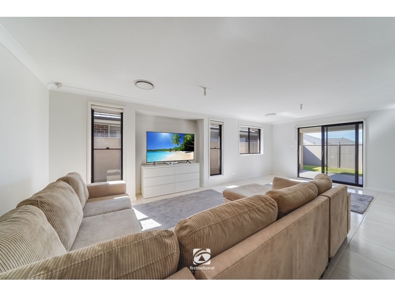 13 Silky Road, Spring Farm NSW 2570
