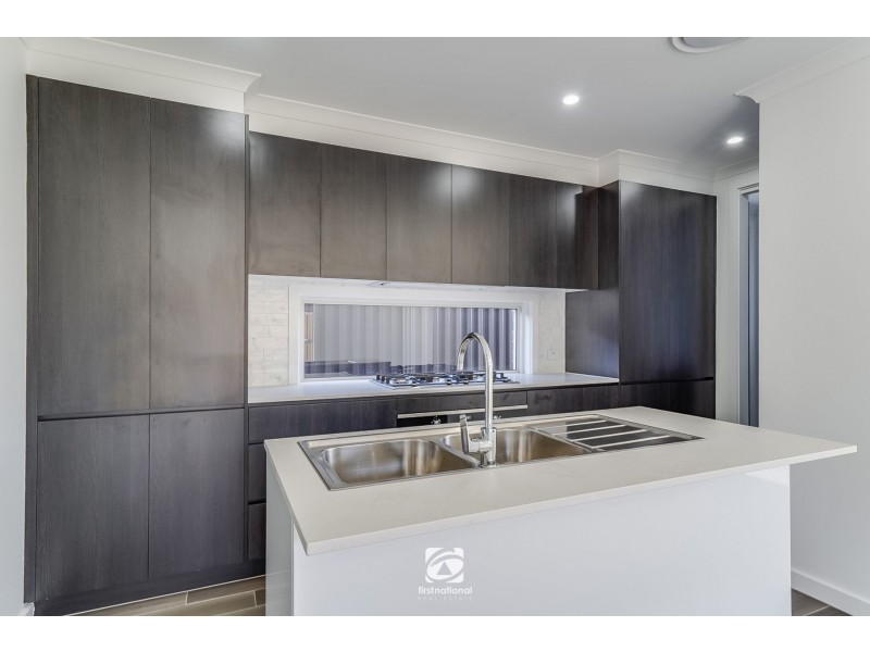 79 Springs Road, Spring Farm NSW 2570