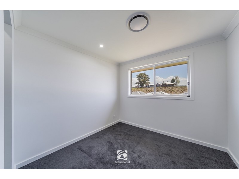 79 Springs Road, Spring Farm NSW 2570