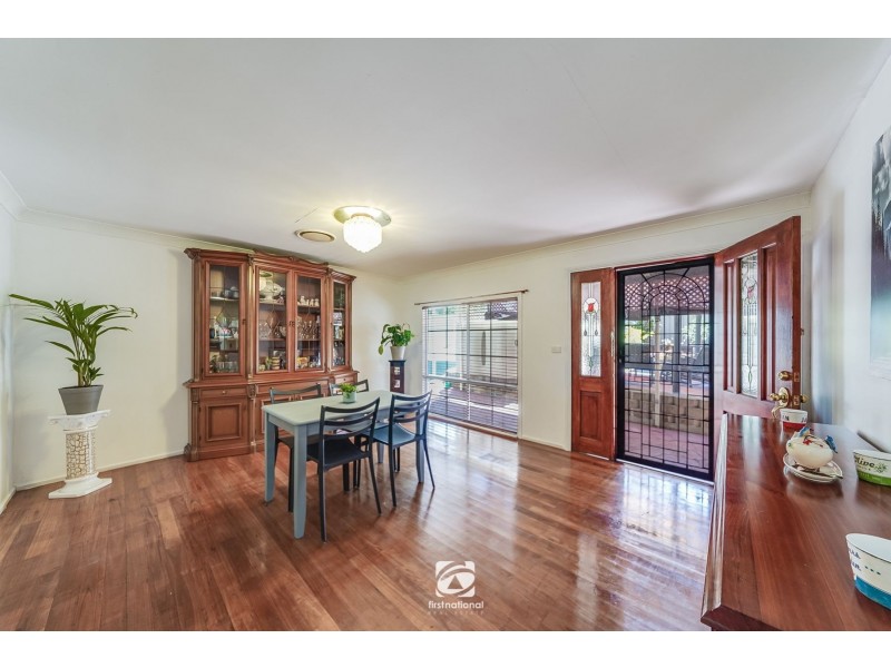 70 Chasselas Avenue, Eschol Park NSW 2558