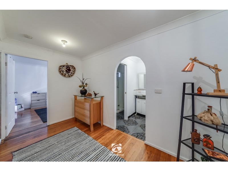 70 Chasselas Avenue, Eschol Park NSW 2558