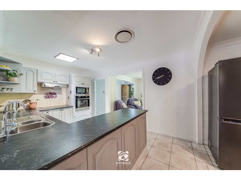 70 Chasselas Avenue, Eschol Park NSW 2558
