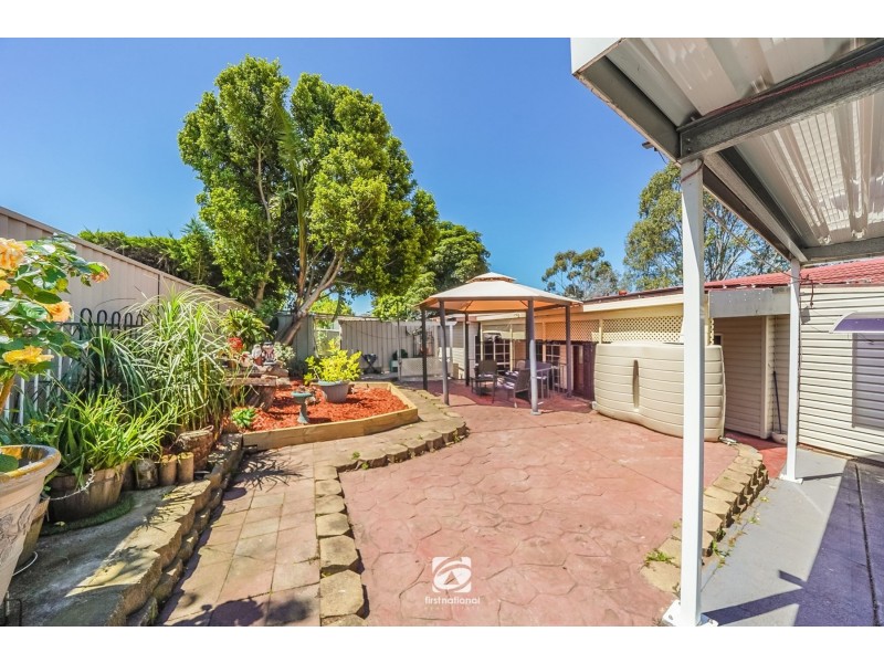 70 Chasselas Avenue, Eschol Park NSW 2558