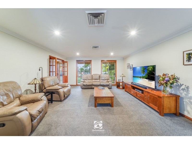 8  Coopworth road, Elderslie NSW 2570